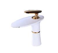ZTCHSENZT Rubinetto per Bagno A Cascata Interamente in Rame Patinato Nero con Installazione A Foro Singolo - Acqua Calda E Fredda,White + Gold Handle Short
