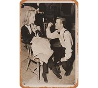 Zuhhgii Targa in metallo vintage con scritta in lingua inglese "Any Number Can Play (Audrey Totter) anni '50, poster vintage del film retrò, decorazione da parete per bar, karaoke, grotta, 20,3 x 30,5
