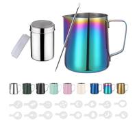Zuquik Bricco Latte in Acciaio Inox, 600ml, Barista con Misurazione Mark 12oz, Bricco per Latte con Spargitore per Cacao, 16 Stencil e Penna per Cappuccino e Espresso,Colorato
