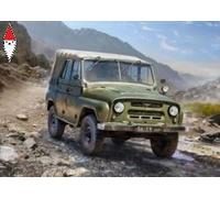 Uaz 469 Soviet Military Off-Road Vehicle 1:35 Plastic Model Kit ZVEZDA
