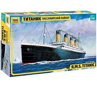 RMS Titanic 1:700 Plastic Model Kit 9059 ZVEZDA